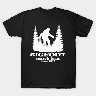 Bigfoot Search Team and Sasquatch T Shirts T-Shirt